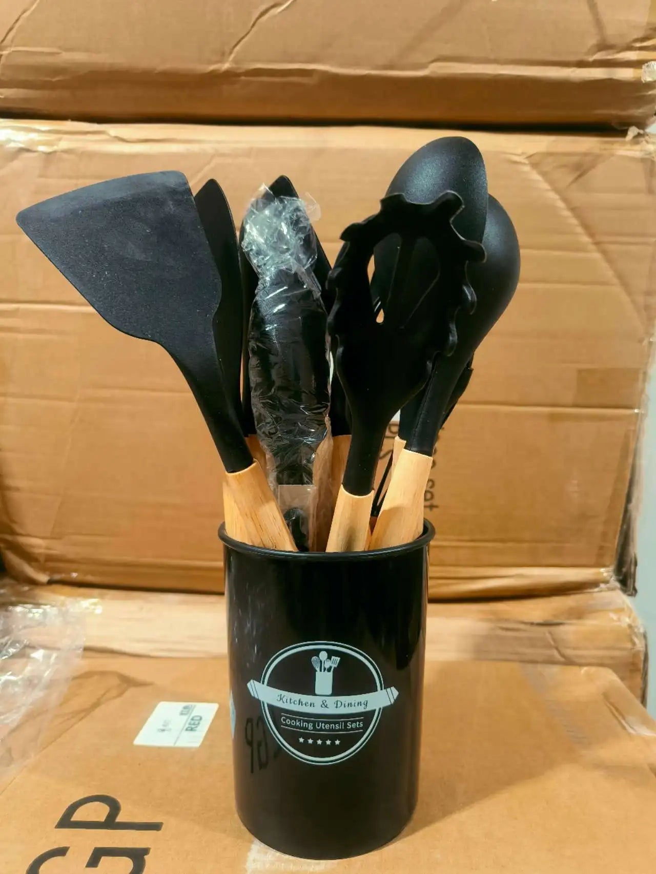 Jogo de Cozinha Kit C/12 Peças de Silicone, Utensílios e Copo Suporte para Cozinha Cabo de Madeira Su